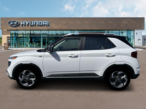 Lunar White w/Black Roof 2026 Hyundai VENUE SEL w/Two-Tone Roof