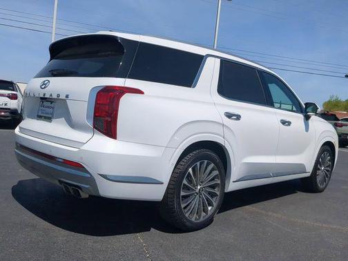 Hyper White 2023 Hyundai PALISADE Calligraphy