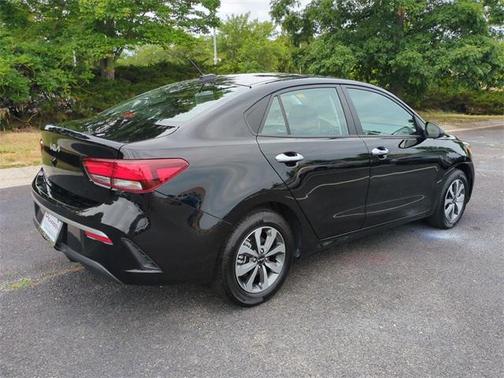 2022 Kia Rio S