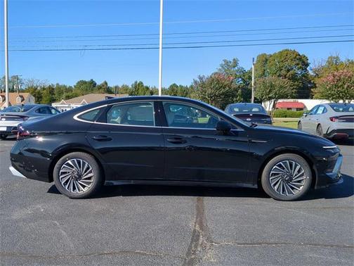 2025 Hyundai SONATA Hybrid Limited