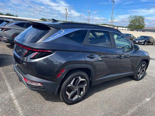 Dark Gray Metallic 2024 Hyundai TUCSON SEL