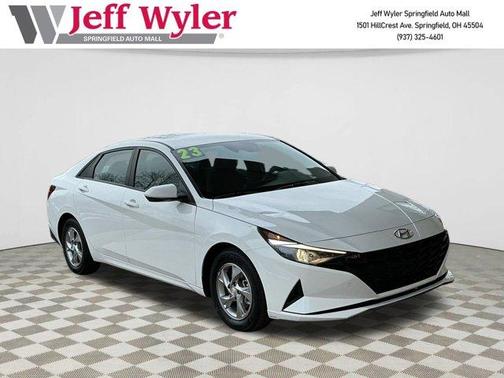 2023 Hyundai ELANTRA SE