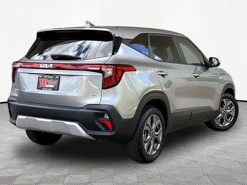Steel Gray 2025 Kia Seltos LX