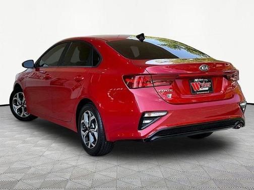 Currant Red 2021 Kia Forte LXS