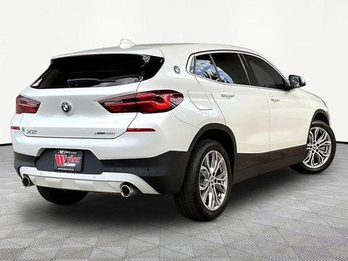 White Metallic 2021 BMW X2 xDrive28i