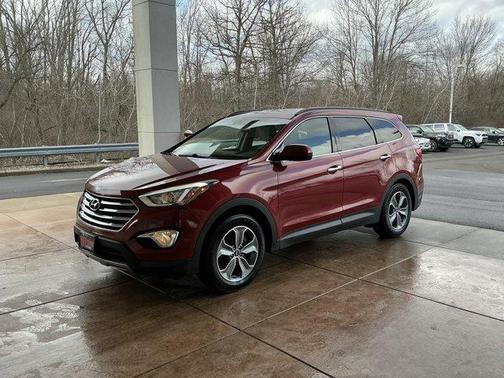 2016 Hyundai SANTA FE SE