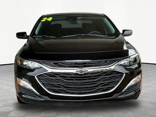 Mosaic Black Metallic 2024 Chevrolet Malibu RS