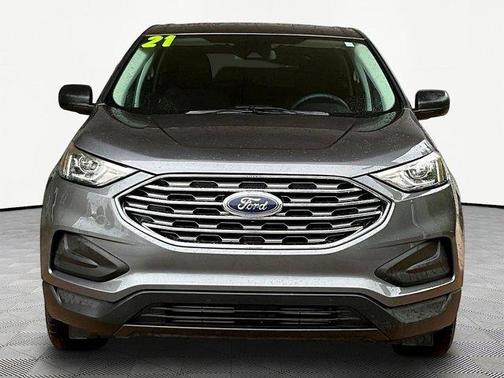 Gray Metallic 2021 Ford Edge SE
