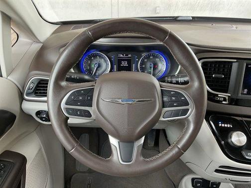 2018 Chrysler Pacifica Touring-L
