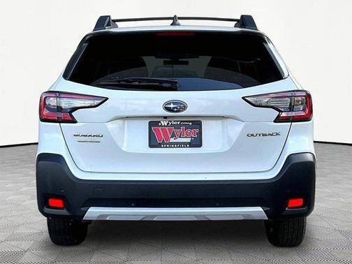 Crystal White Pearl 2023 Subaru Outback Limited
