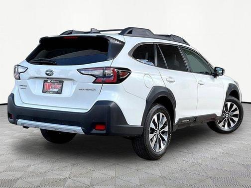 Crystal White Pearl 2023 Subaru Outback Limited