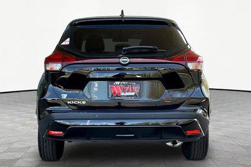 2023 Nissan Kicks S