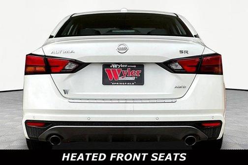 White 2021 Nissan Altima 2.5 SR