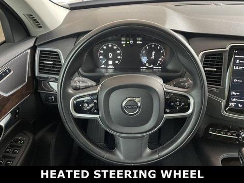 2019 Volvo XC90 T6 Momentum