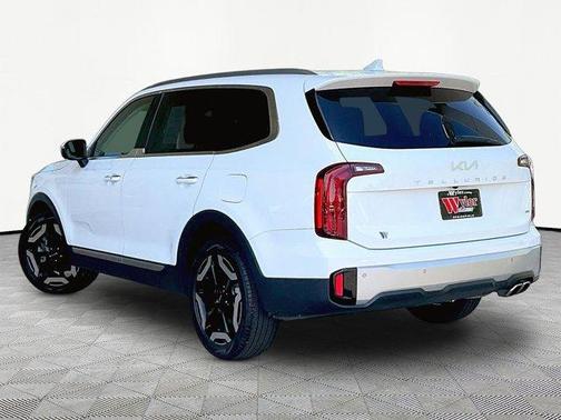 Glacial White Pearl 2023 Kia Telluride S