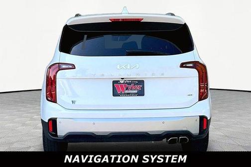 Glacial White Pearl 2023 Kia Telluride S