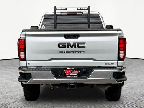 Quicksilver Metallic 2022 GMC Sierra 2500 SLE