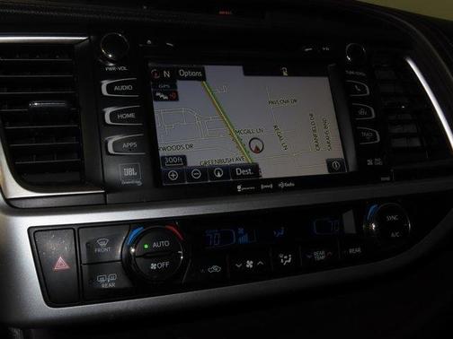 2016 Toyota Highlander 