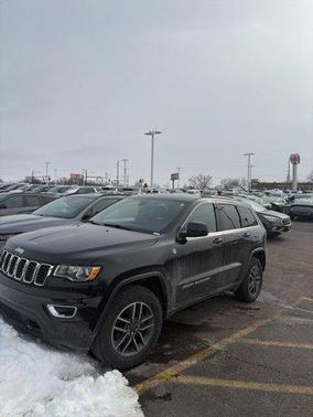 2020 Jeep Grand Cherokee Laredo
