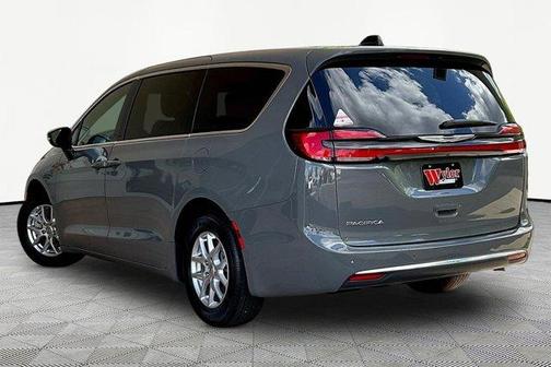 Ceramic Gray Clearcoat 2025 Chrysler Pacifica Select