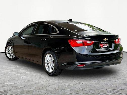 Mosaic Black Metallic 2017 Chevrolet Malibu 1LT