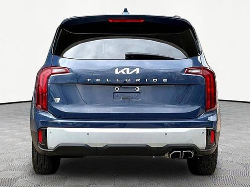 Midnight Black 2023 Kia Telluride S