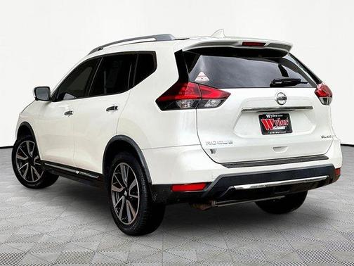 White 2018 Nissan Rogue SL
