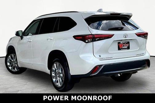 Blizzard Pearl 2021 Toyota Highlander Limited