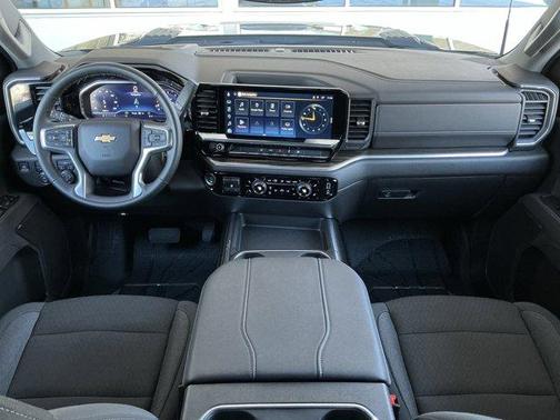 2025 Chevrolet Silverado 3500 LT