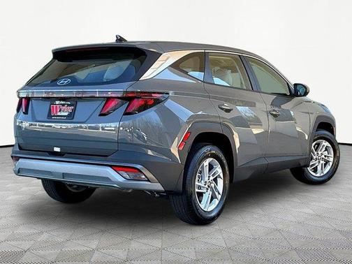 Hampton Gray 2026 Hyundai TUCSON SE