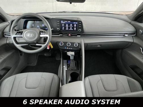 2024 Hyundai ELANTRA SE