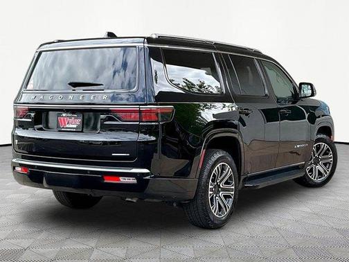 Diamond Black 2024 Jeep Wagoneer Series II