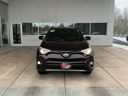 2017 Toyota RAV4 SE