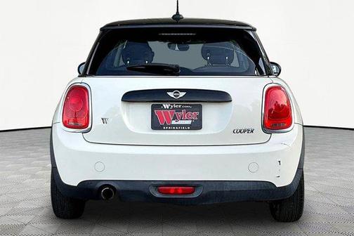 2017 MINI Hardtop Cooper