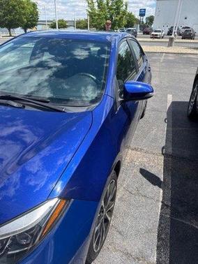 Blue Crush Metallic 2019 Toyota Corolla SE