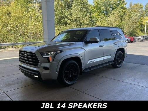2024 Toyota Sequoia SR5