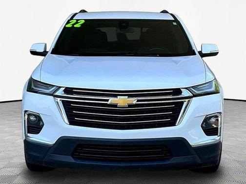 Summit White 2022 Chevrolet Traverse LT Cloth