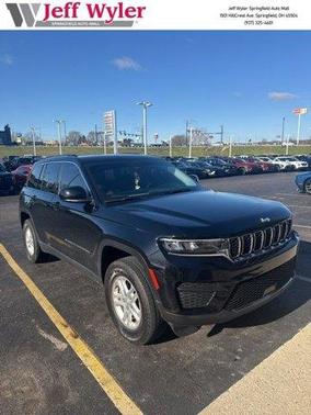 Diamond Black 2023 Jeep Grand Cherokee Laredo SUV