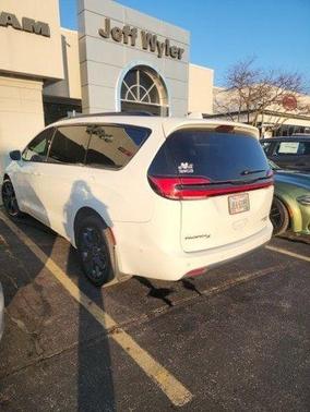 2021 Chrysler Pacifica Limited