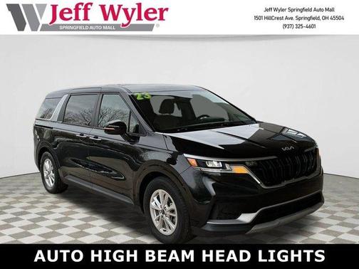 2023 Kia Carnival LX