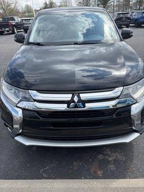 Black 2017 Mitsubishi Outlander