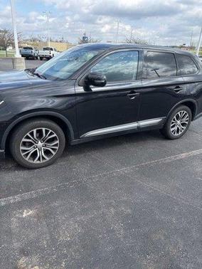 Black 2017 Mitsubishi Outlander