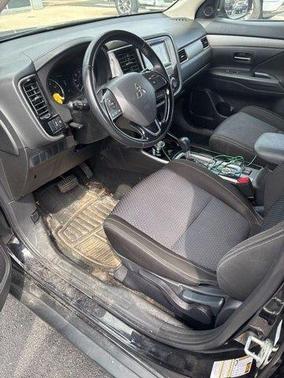 Black 2017 Mitsubishi Outlander