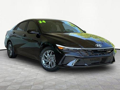 Black 2024 Hyundai ELANTRA SEL