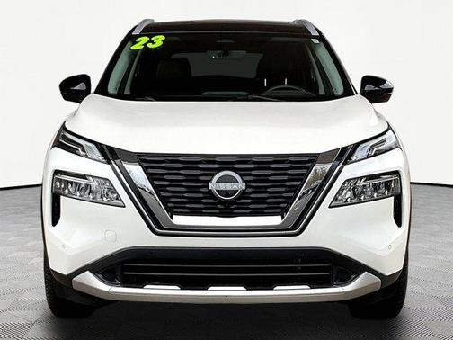 2 Tone White / Black Roof 2023 Nissan Rogue Platinum