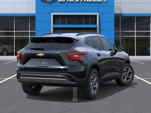 Mosaic Black Metallic 2026 Chevrolet Trax LT