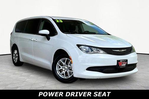 Bright White Clearcoat 2023 Chrysler Voyager LX