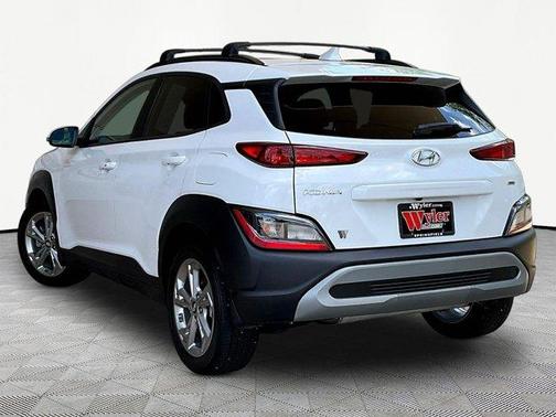 Lunar White 2022 Hyundai KONA SEL