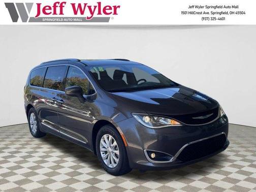 2018 Chrysler Pacifica Touring-L