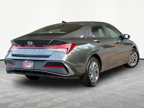 Amazon Gray 2024 Hyundai ELANTRA SEL